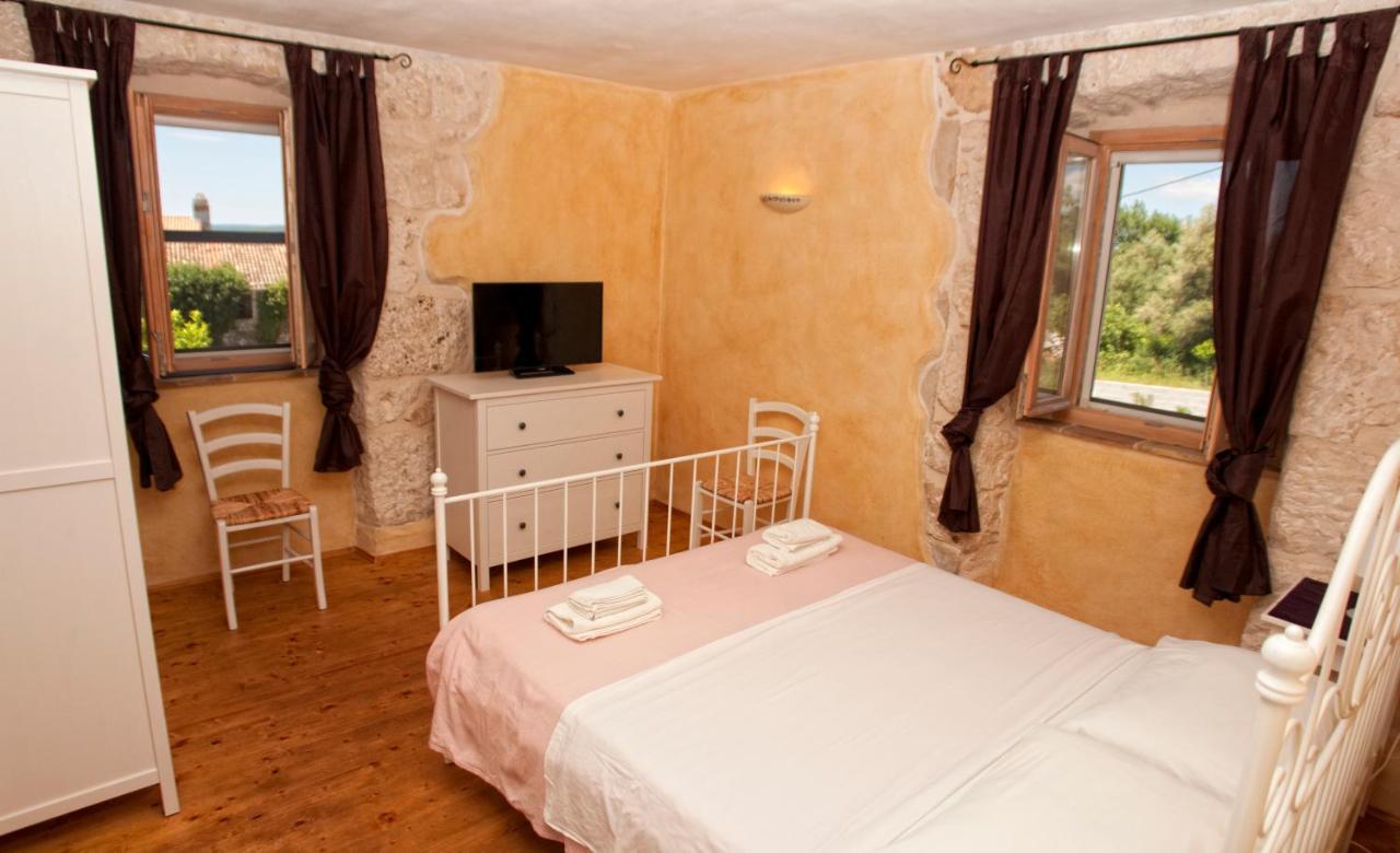 Villa Lauriana Diminici Екстер'єр фото